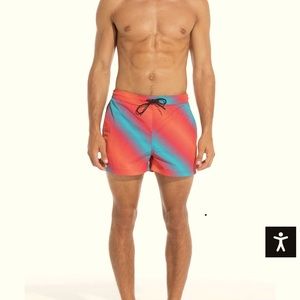 Solid & Striped men’s ombré swimsuit size XL